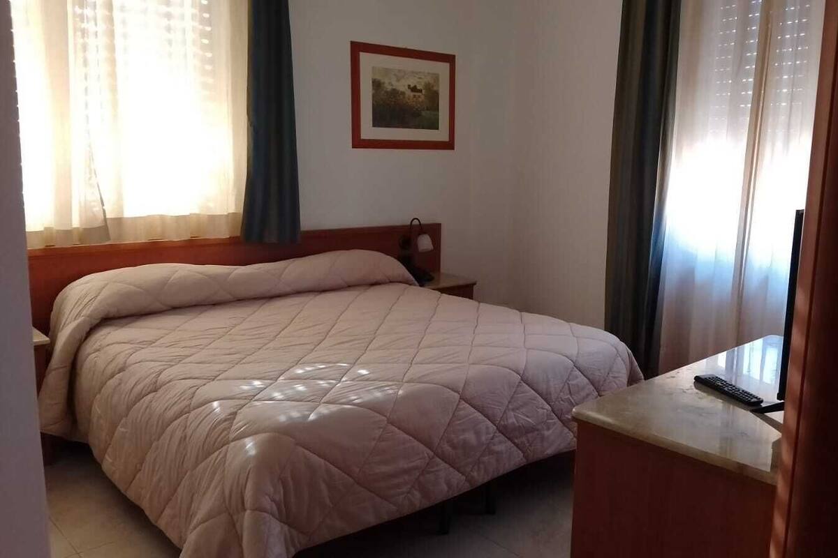 Klassieke suite | 1 slaapkamer, een kluis op de kamer, gratis wifi, beddengoed
