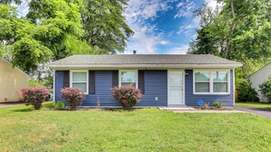 Interior - Central & Dog-friendly Home in Louisville w/ Yard! (Louisville)