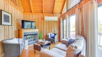 House (1 Bedroom) | Interior