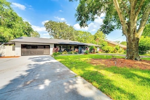 House (4 Bedrooms) | Interior - Spacious Tavares Home w/ Private Outdoor Oasis! (Tavares)