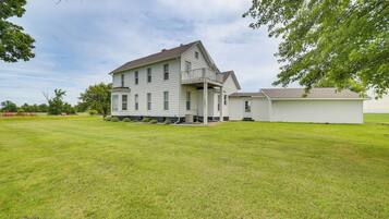 House (4 Bedrooms) | Front of property