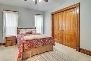 House (4 Bedrooms) | Interior - Countryside Biggsville Home w/ Yard, Dogs Welcome! (Biggsville)