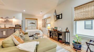 Apartment (0 Bedroom) | Interior