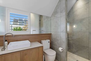 Haartrockner, Shampoo