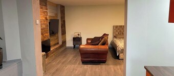 Cozy Birmingham Apartment Retreat