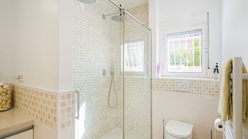 House | Bathroom