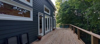 This stylish, modern country home is perfect for a getaway in Summertown, TN.