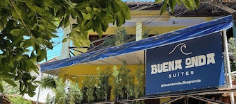 Buena Onda Suites