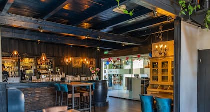 Elegant Chalet 25 km Amsterdam