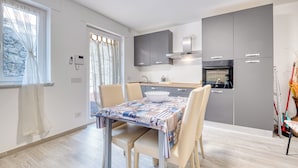 Dining - Merlo C - town center & private parking (Ceriale)