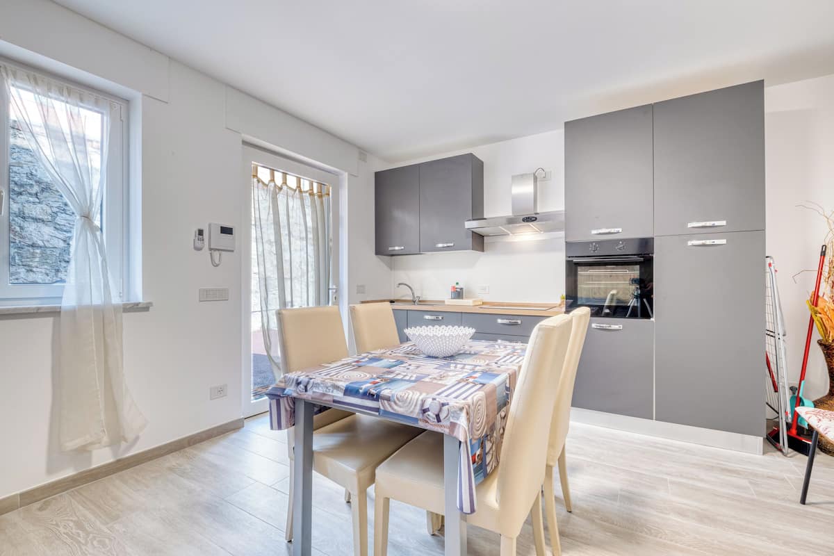 Appartement Familial, plusieurs chambres, vue mer (Merlo C - Center & Private Parking) | Restauration