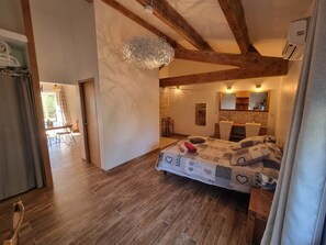 1 bedroom, free WiFi