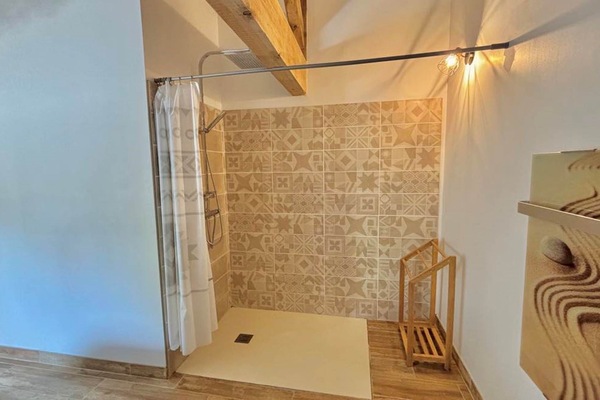 grande douche à l'italienne