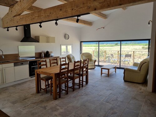 Large, comfortable 4-star holiday cottage for 4/6 people, Bellevue