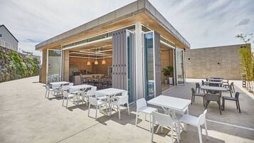 Daily Korean breakfast (KRW 22000 per person)