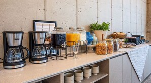 Daily Korean breakfast for a fee - Nueve Poolvilla And Resort (Jeju City)