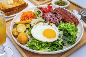 Daily Korean breakfast (KRW 22000 per person)