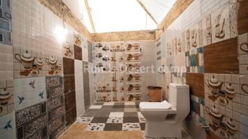 Deluxe Tent | Bathroom | Free toiletries, hair dryer, slippers