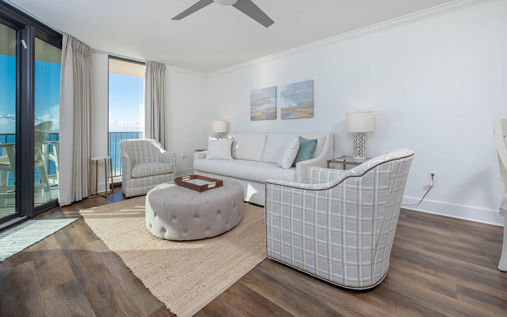 Condo, 2 Bedrooms | Living area