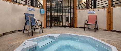 Condo, 2 chambres | Intérieur