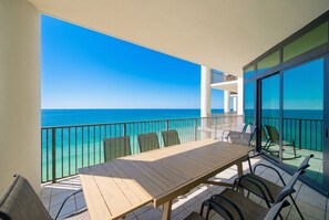 Outdoor dining - The Oasis 2708 Formerly Phoenix West Ii 2708 3 Bedroom Condo by RedAwning (Orange Beach)