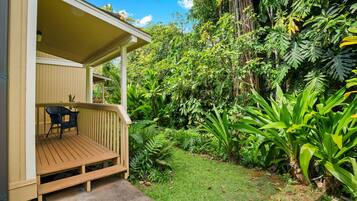 Condo, 3 Bedrooms | Property grounds