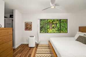 Condo, 3 Bedrooms