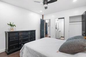 5 bedrooms, iron/ironing board, WiFi