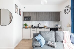 Studiosuite – comfort, balkong, bakgårdsutsikt | Oppholdsområde