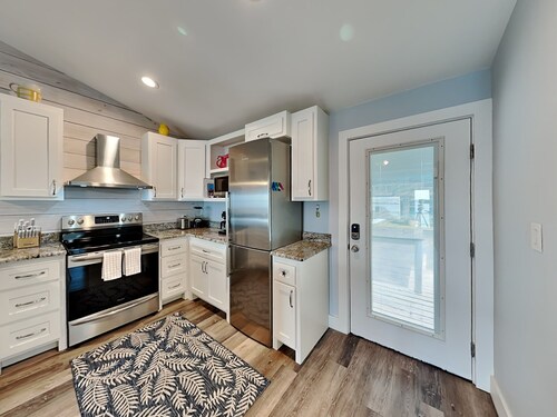 Pelican B'Reef | Serene Waterfront Condo + Access to Pool & Dock