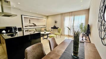 Literie de qualité supérieure, matelas Tempur-Pedic, minibar