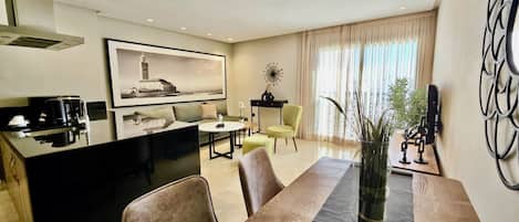 Rúmföt af bestu gerð, rúm með Tempur-Pedic dýnum, míníbar