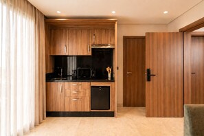 Junior Suite, 1 King Bed with Sofa bed, Non Smoking, Balcony | Private kitchen
