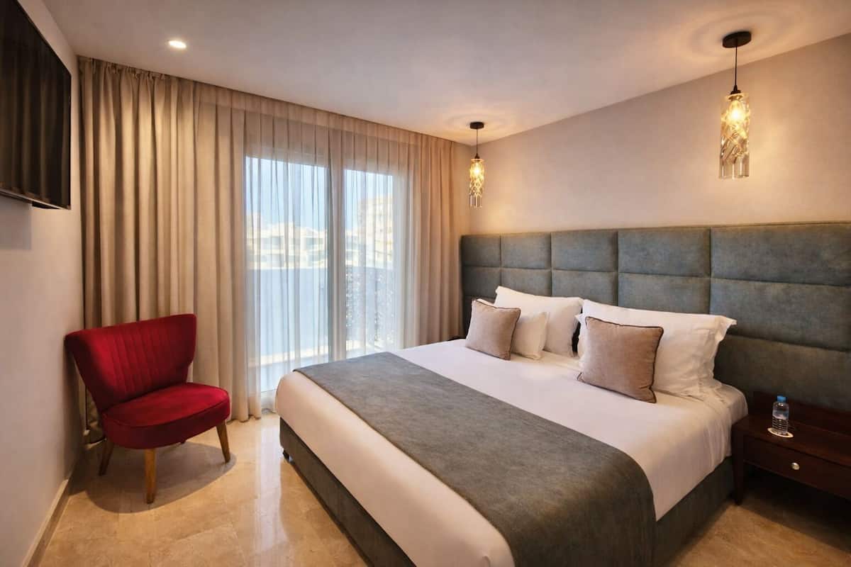 Hochwertige Bettwaren, Tempur-Pedic-Betten, Minibar, Zimmersafe