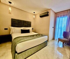 Premium-sengetøj, Tempur-Pedic-senge, minibar, pengeskab på værelset