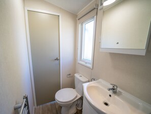 Bathroom - Well-maintained Chalet With Terrace (Hellevoetsluis)