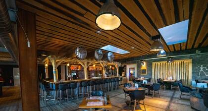 Well-maintained Chalet With Terrace