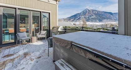 Academy Place | Glacier Lily Penthouse