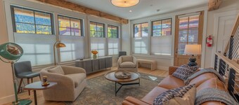 Academy Place | Larkspur