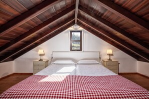 1 dormitorio, tabla de planchar con plancha, wifi gratis y ropa de cama