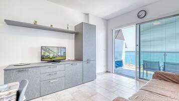 Family Apartment, Multiple Bedrooms, Sea Facing (Le Lanterne 3 Luxury Apartments) | Private kitchen | Fridge, oven, stovetop, coffee/tea maker