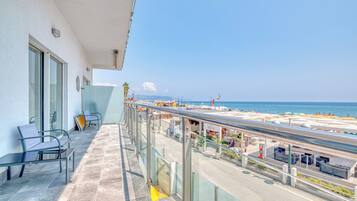 Familienapartment, Mehrere Schlafzimmer, Meerseite (Le Lanterne 1 - Luxury Apartments) | Balkon