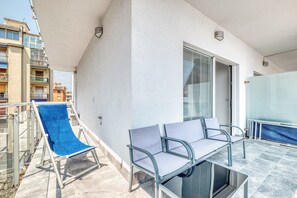 Balcony - Lanterne Luxury Apartments (Borghetto Santo Spirito)