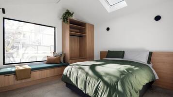 Romantic Studio Suite, Fireplace, Garden View