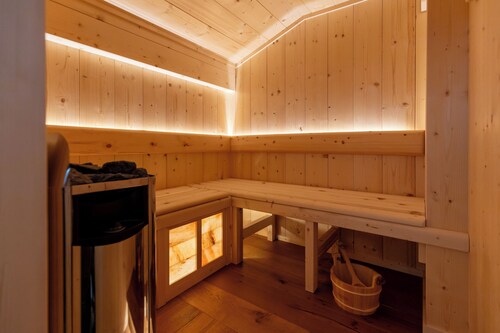 Baita La Cascata new apartment between Bormio and Livigno with sauna and garden