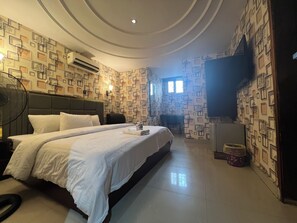 مكتب وواي فاي مجانًا