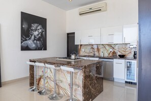 Apartment | 3 bedrooms, Internet - 3BR Downtown Condo w Amazing Views (Cabo San Lucas)