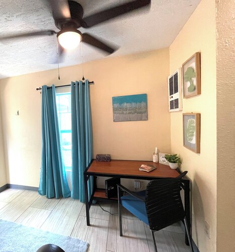 Cozy cottage in Hattiesburg with AC, WiFi