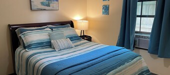 Cozy cottage in Hattiesburg with AC, WiFi