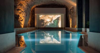 ME Malta by MeliĂĄ